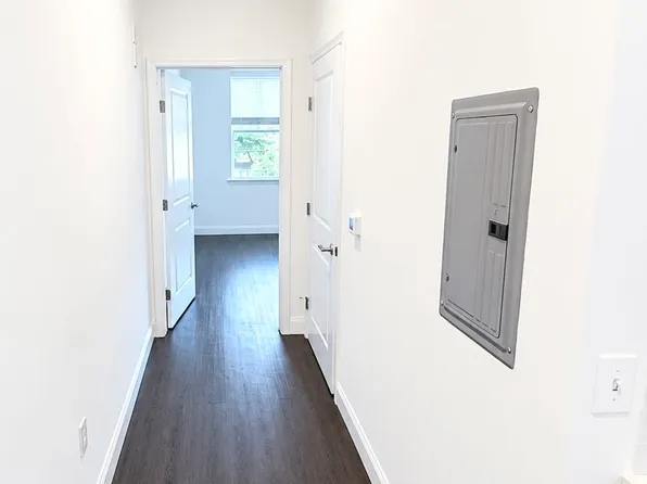 1046 New York Ave, Huntington Station, NY