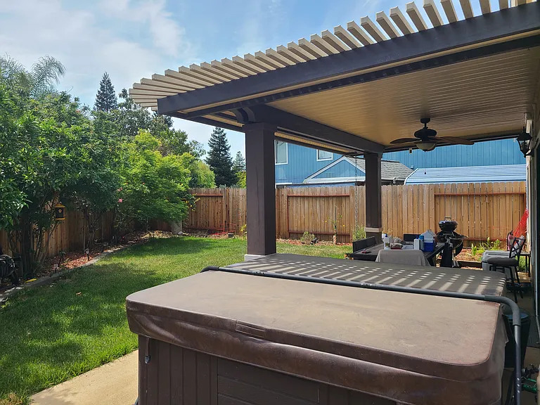 772 Meadowhawk Dr — Photo 8