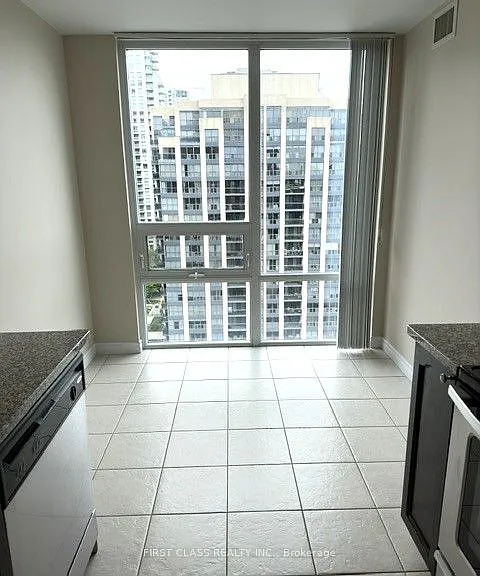 35 Hollywood Ave #1620 — Photo 9