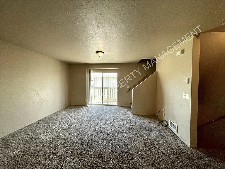 327 Olive Ave #G — Photo 7