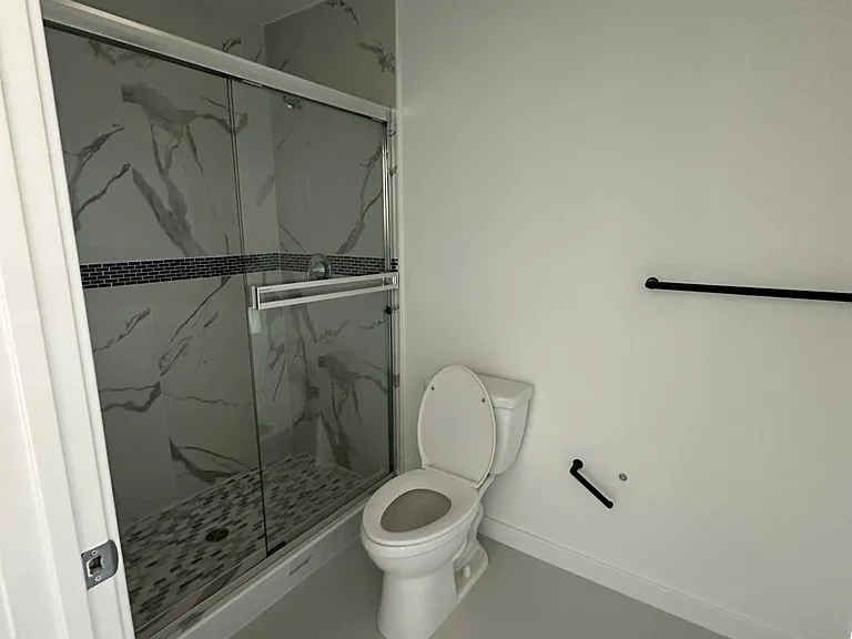 1666 W 36th St #1 — Photo 18
