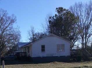 80 Palmetto St, Clinton, SC 29325