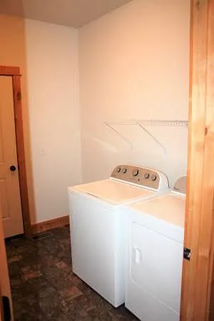449 Grassland Dr — Photo 11