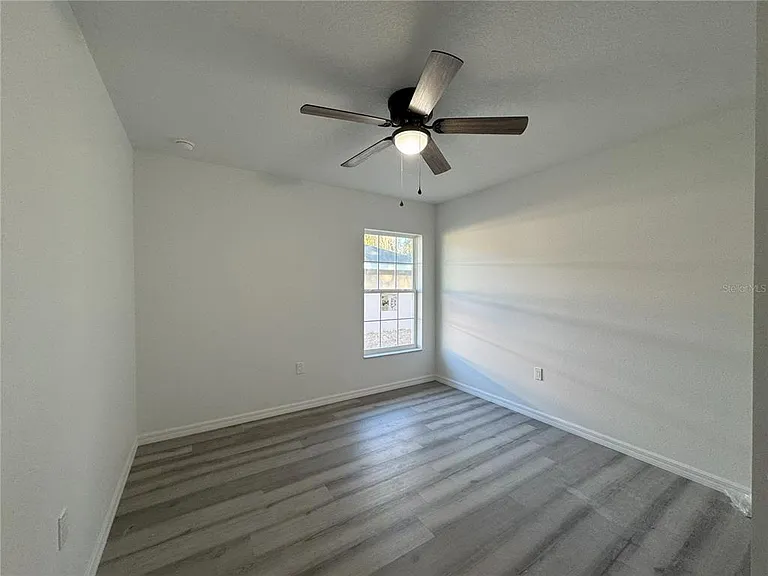 1112 Eden Dr — Photo 6