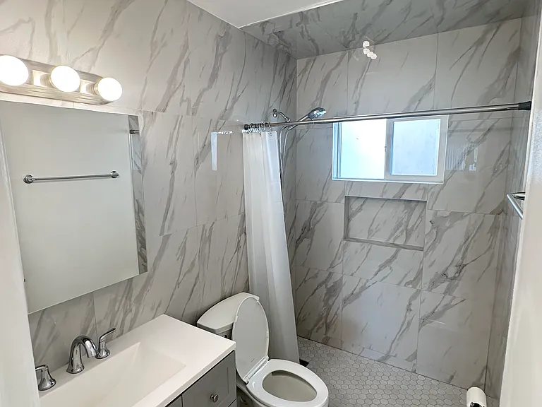 918 E Acacia Ave #K — Photo 13