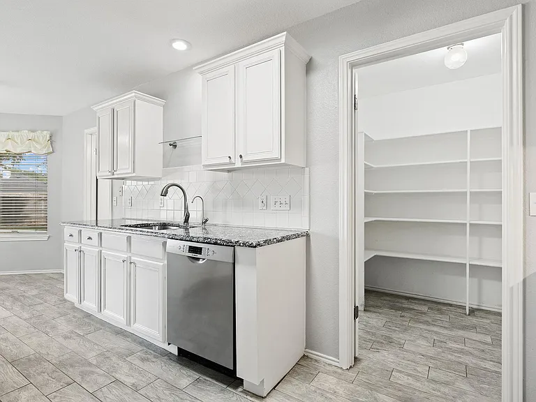 16802 Bailey Jean Dr — Photo 12