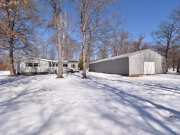 4th image of 7665 Laplante Dr