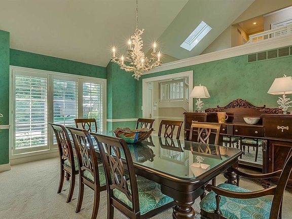 5th image of 54952 Woodhold Ct