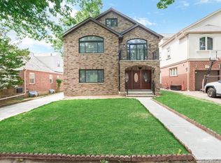 14729 70th Ave, Flushing, NY 11367