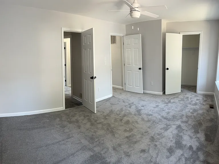 1203 Castlehaven Ct — Photo 9