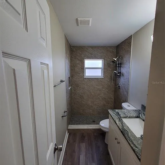 107 W Clay Ave #4 — Photo 7