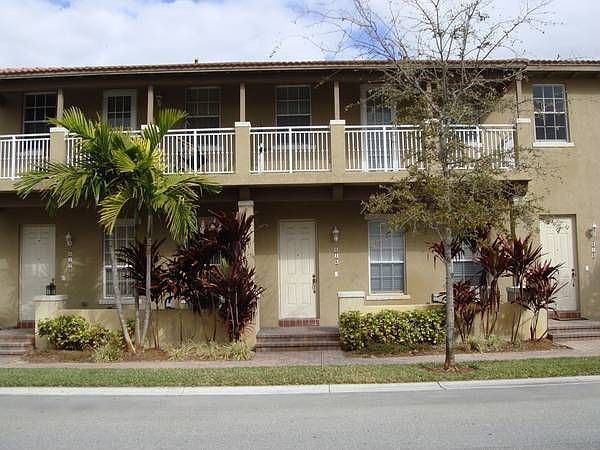 1st image of 615 NW 24th Ave
