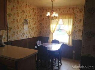 15536 Collinson Ave, Eastpointe, MI 48021
