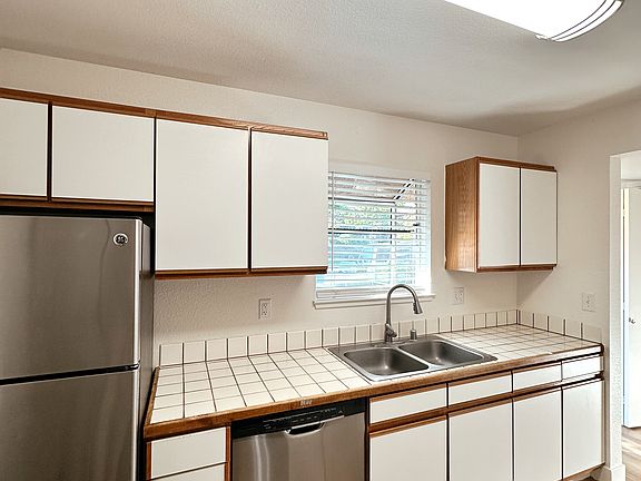 Townhouse Kitchen
