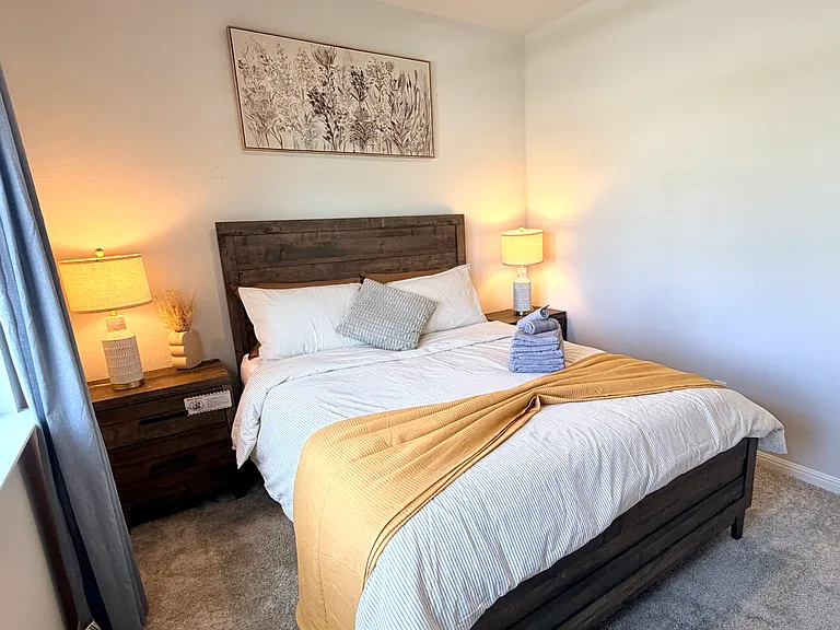 2401 Amara Levi Ln — Photo 10