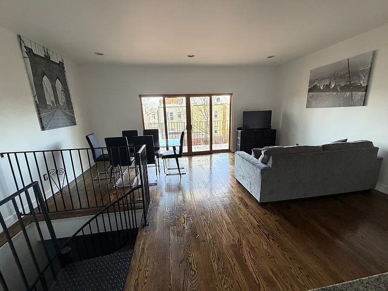 192 Arlington Ave #4 — Photo 13