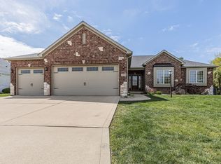 2313 S Stone Creek Blvd, Urbana, IL 61802