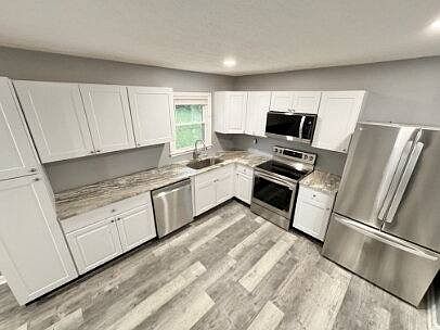 4th image of 1720 Traveller Rd
