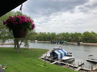 2470 Island Dr UNIT 106, Spring Park, MN 55384
