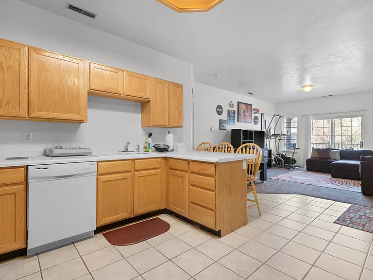 504 N Seven Peaks Blvd #306 — Photo 5