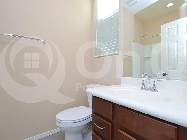 1723 E Dogwood Ln — Photo 15