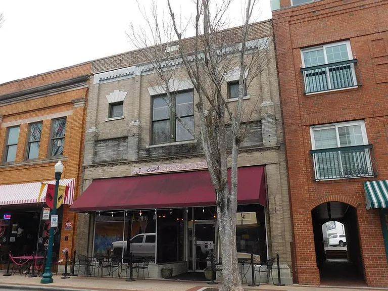 216B Middle St — Photo 4