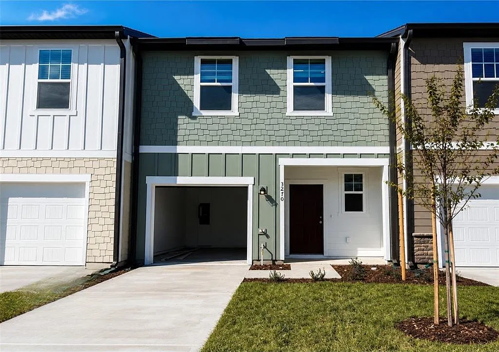 3 bed, 2.5 bath, 1480 sqft, $1,800 — Photo 1