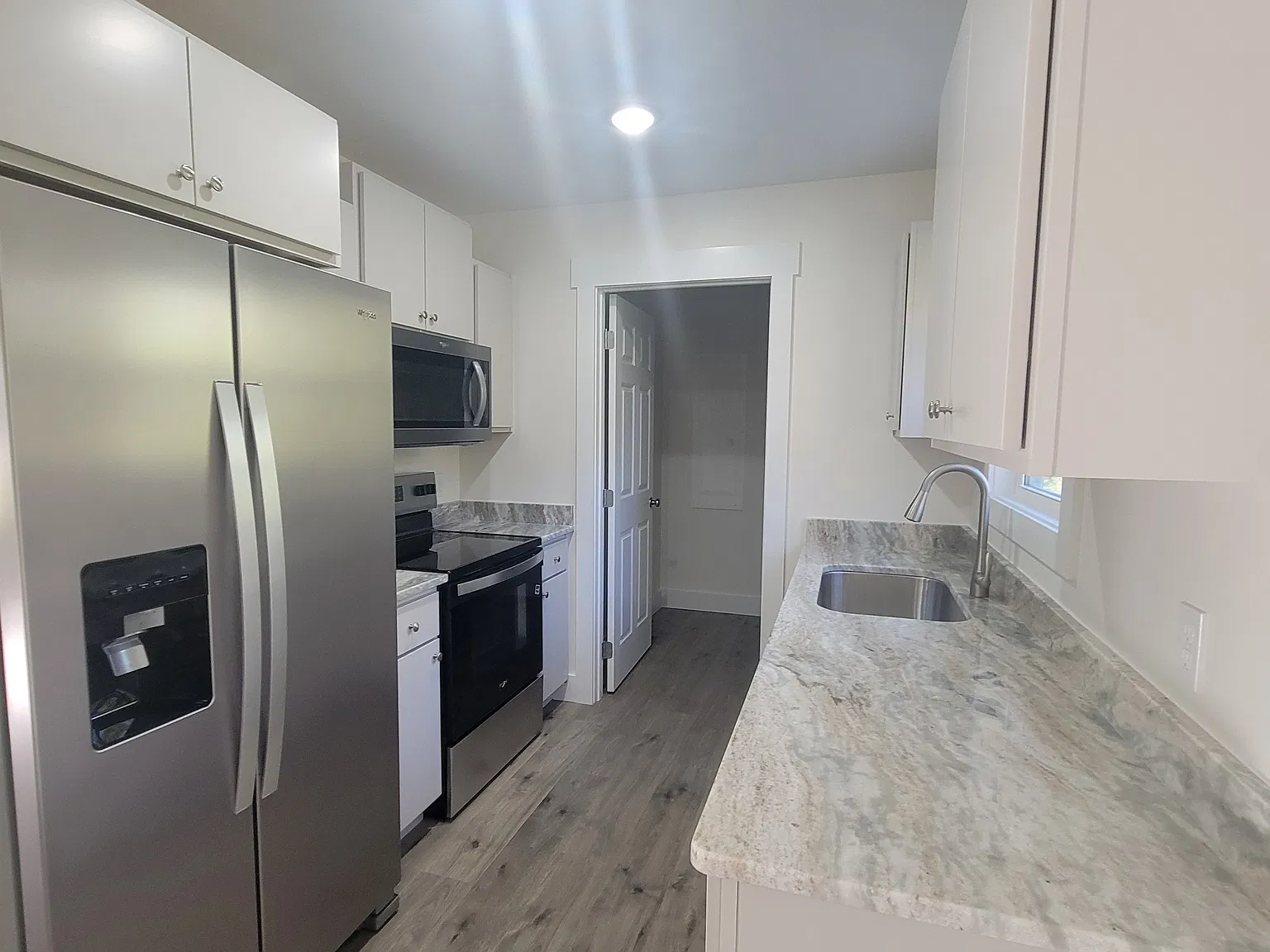 438 Storie Avenue - 1 — Photo 4