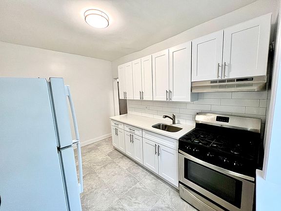 Stainless steel stove & vent