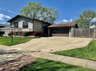 15324 Alameda Ave, Oak Forest, IL 60452