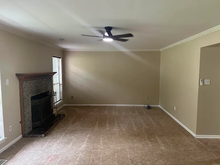46 Morrison Ct — Photo 2