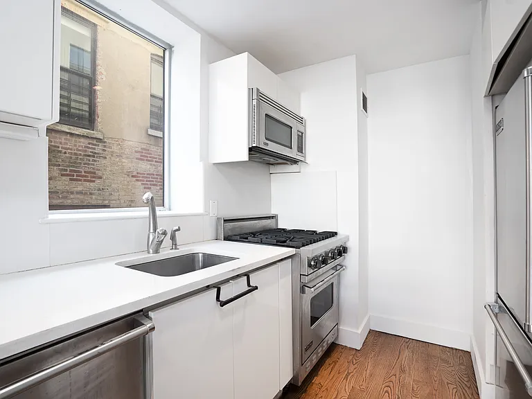 415 W 150th St #303 — Photo 3