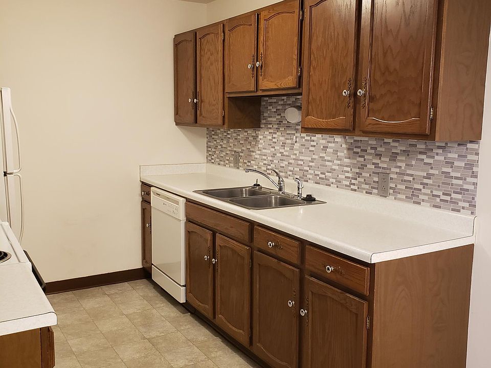 1st image of 12878 Raymond Dr APT 2A