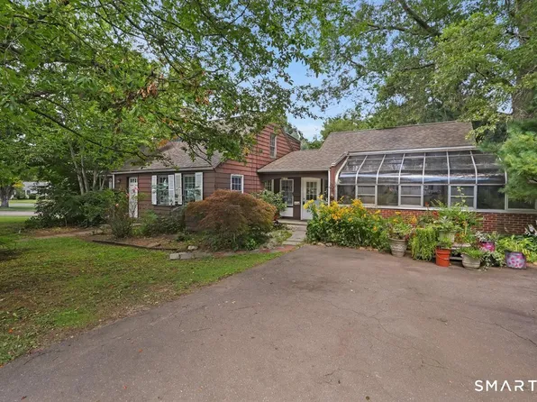 18 Welles Drive, Newington, CT 06111