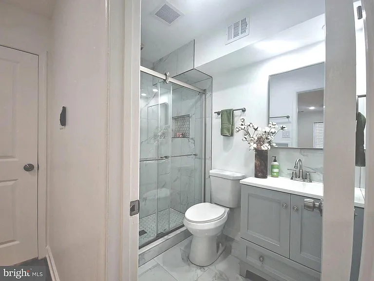 3815 Monte Vista Pl #98E — Photo 28