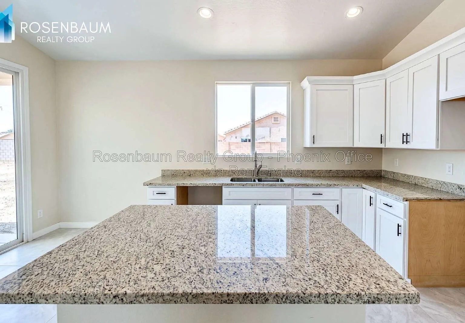 4 bed, 2.0 bath, 1525 sqft, $1,795 — Photo 3