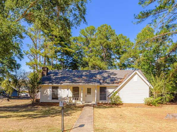 468 Pine Ridge Dr, Madison, MS 39110