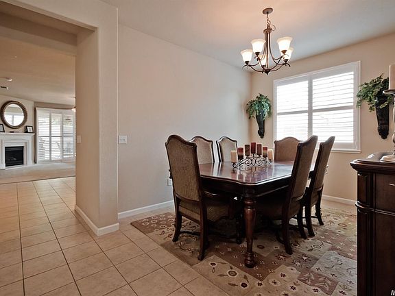 5th image of 1734 Luna Bella Ln