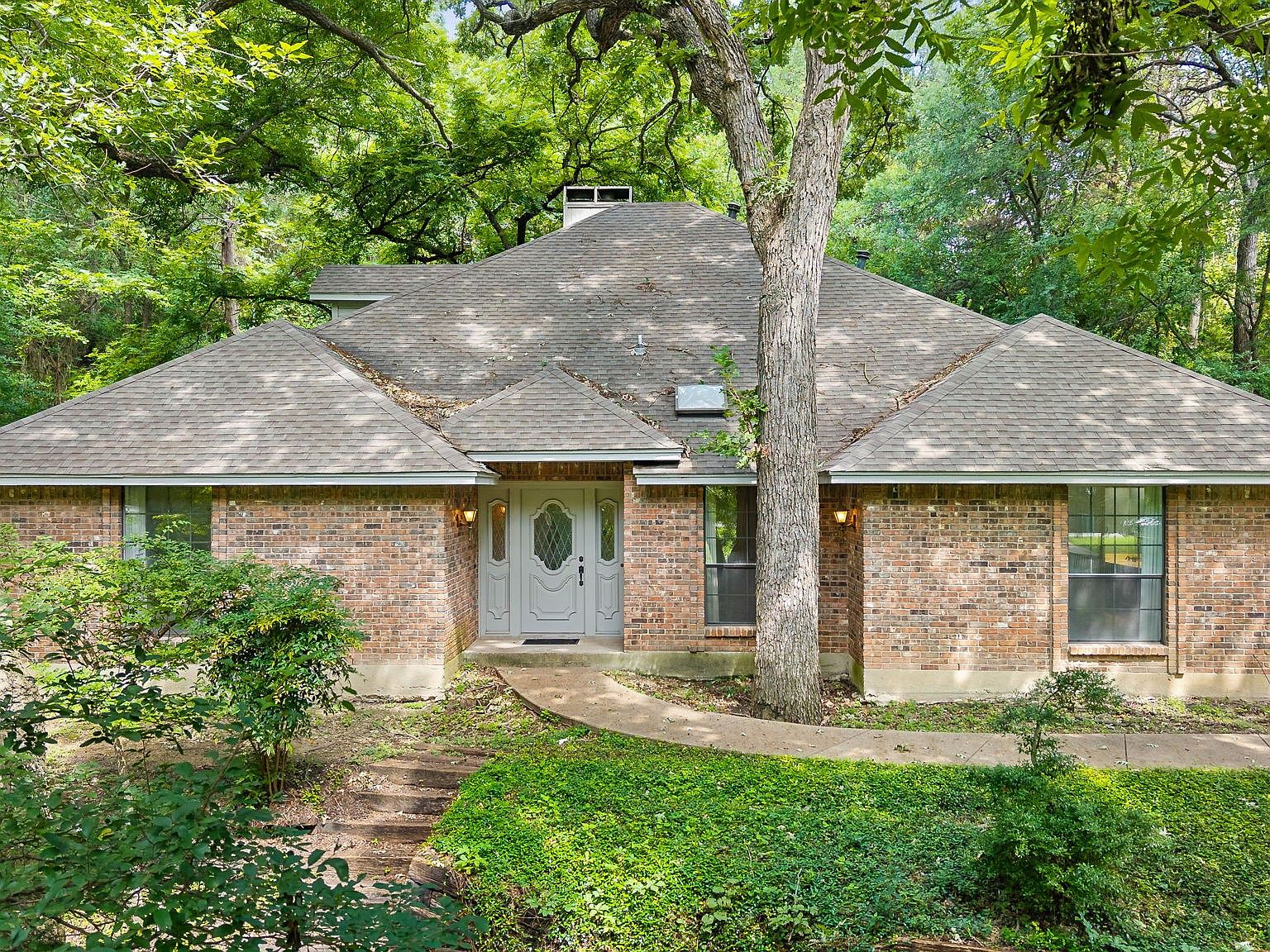 929 Sleepy Hollow Dr, Cedar Hill, TX 75104 | Zillow