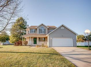 212 Jo Mar Ave, Smithton, IL 62285