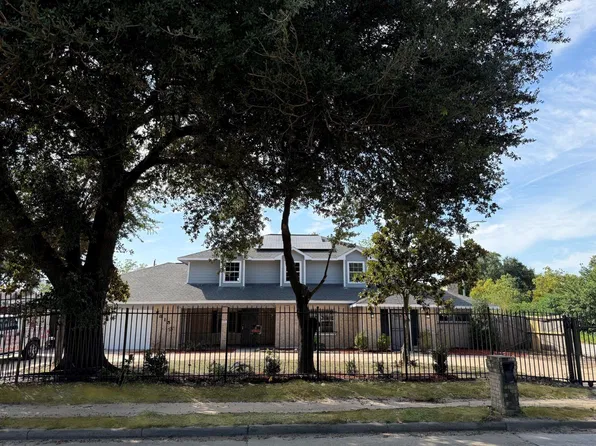 6813 N Wayside Dr, Houston, TX 77028