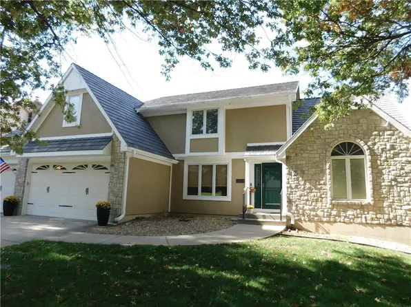 1004 Holly Ave, Harrisonville, MO 64701