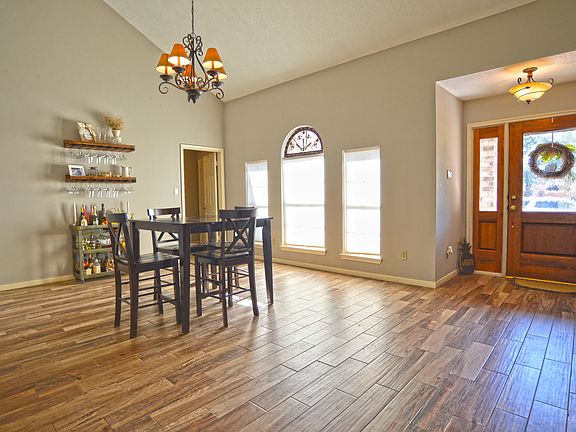 3rd image of 2422 Arrowsmith Ct