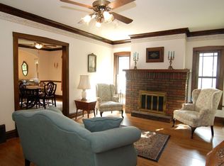 374 Elm St, Glen Ellyn, IL
