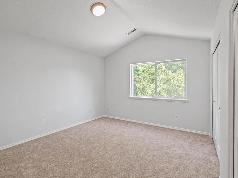 8526 N Haven Ave — Photo 24