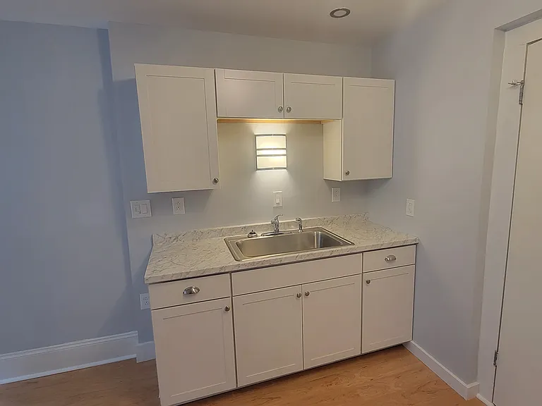 5-63 South St — Photo 10