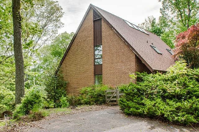 2nd image of 6424 Bresslyn Ct