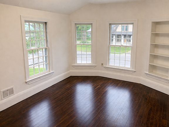 4th image of 67 Old Amherst Rd #1A