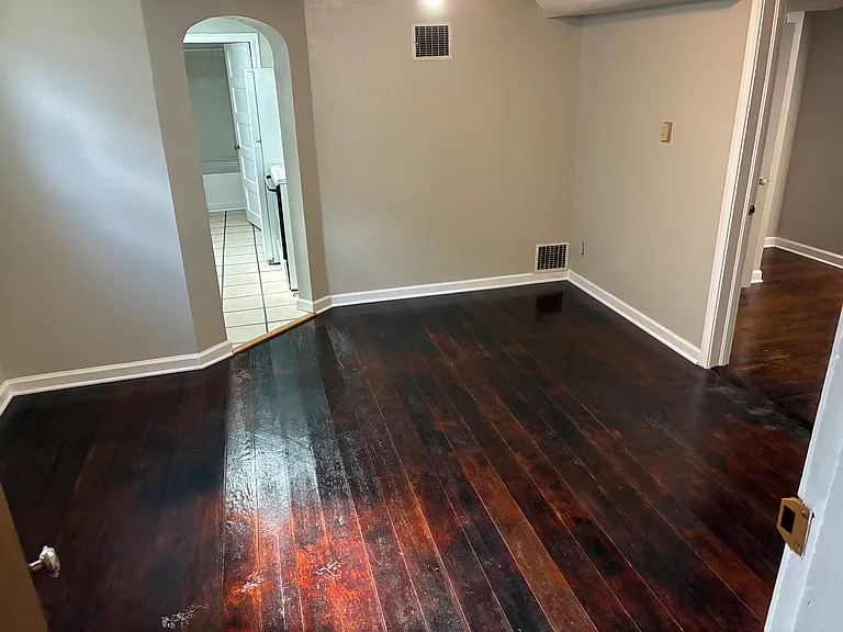 1250 E Clark St #1/2 — Photo 8