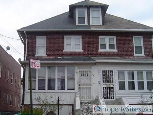 1st image of 954 E 219th St